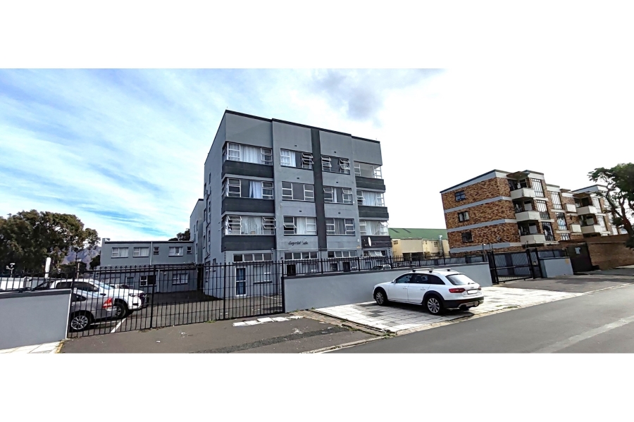 1 Bedroom Property for Sale in Heathfield Western Cape